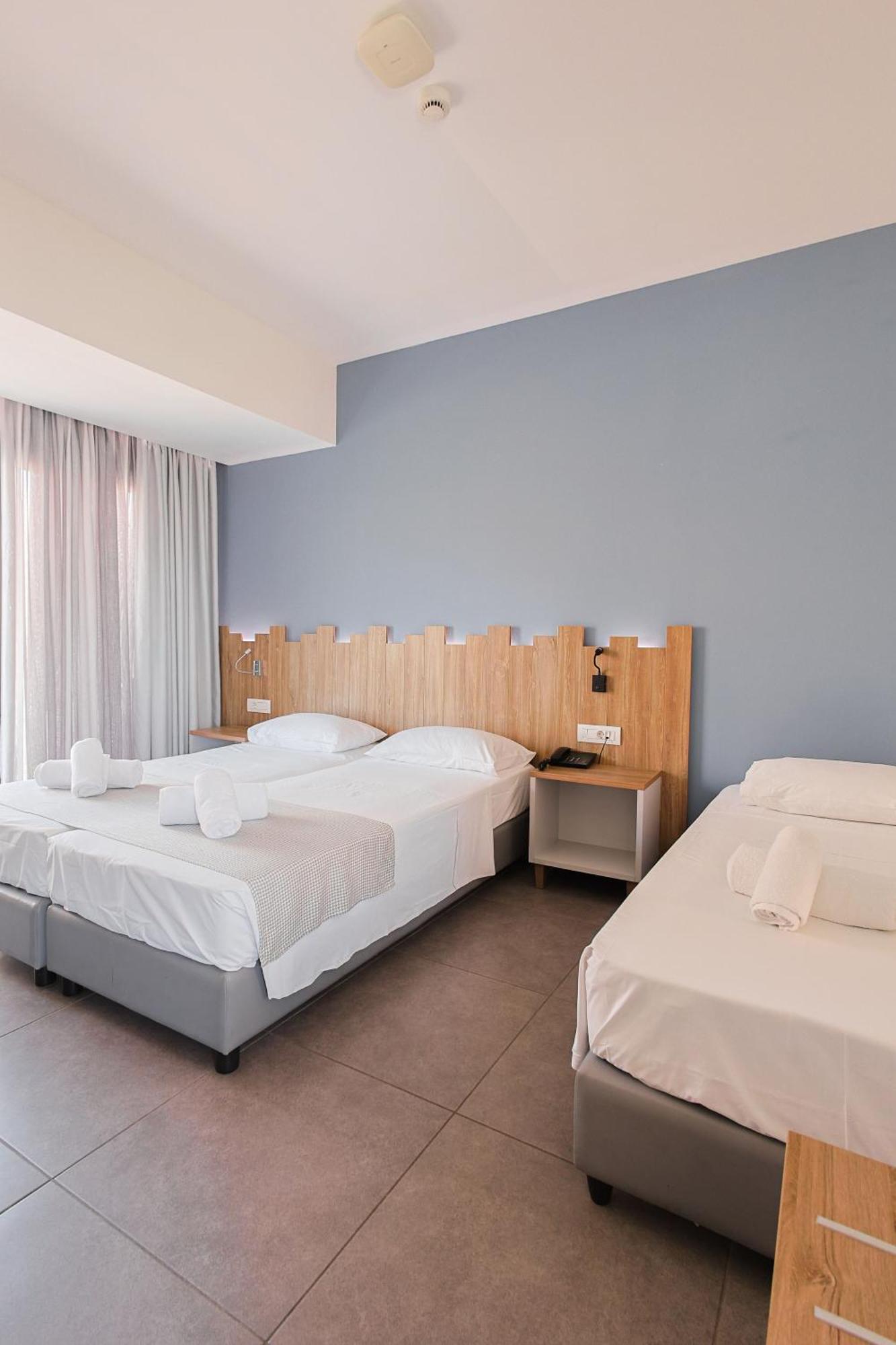 Pollis Hotel Hersonissos  Esterno foto